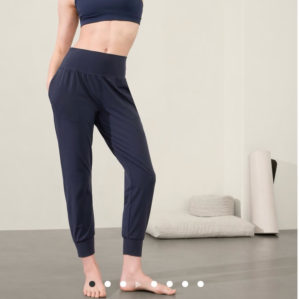 Athleta Navy Salutation Stash high rise jogger